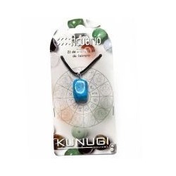 Colgante de Zodíaco de mineral natural.
Engarce en Plata.
Presentado con un cartón informativo sobre las propiedades del mine