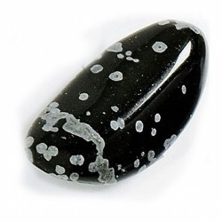 Mineral rodado Grande de Obsidiana Nevada
Medidas: 30-40mm aprox. de diámetro 

Yacimientos
 Encontramos obsidiana en Rusia