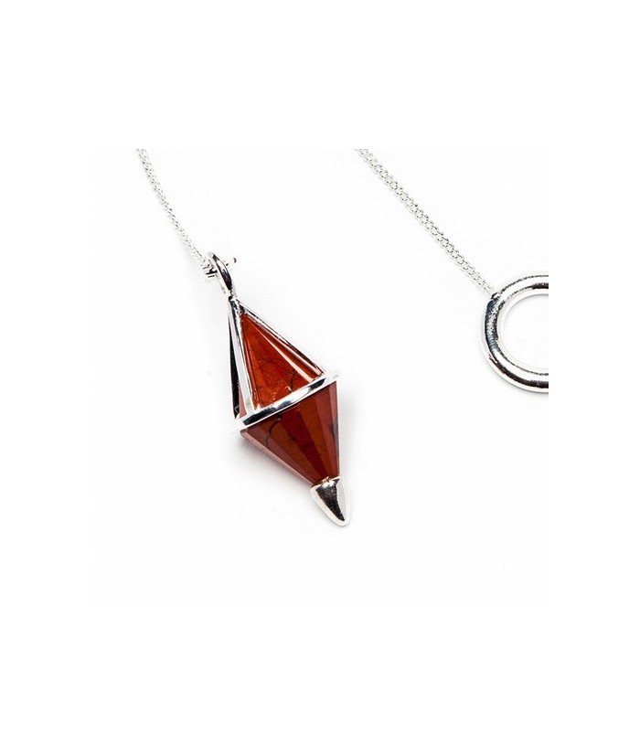Péndulo Jaspe Rojo en forma de rombo.
Medida 4x2cm.
