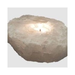 Portavelas de Cristal de Roca en bruto para una vela.
Medidas: 100x100x80mm
Precio por unidad. No incluye vela

