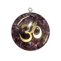 
Colgante de Orgonita Om. Montado en Amatista.
Artículo procedente de India.
ENGARCE PLATA