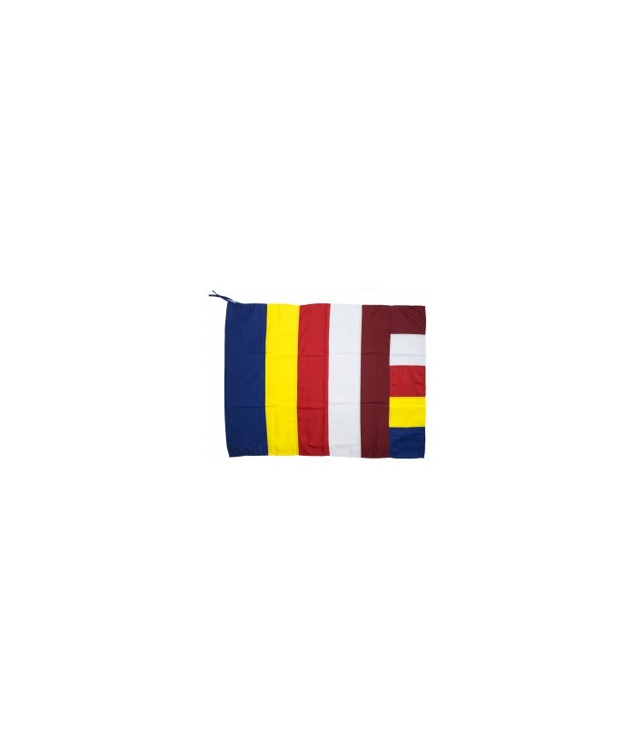 60 x 80 cm. Algodón 100%
Made in : Nepal
La bandera budista es un símbolo de fe y de paz.
Fue diseñada en 1885 en Colombo, S