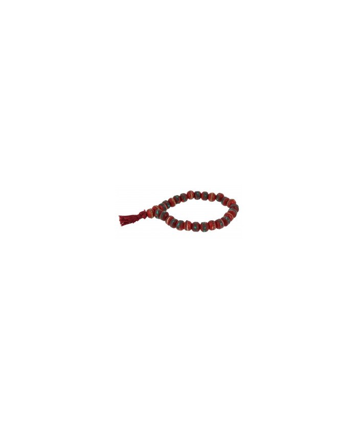 27 cuentas de 9mm. Hueso.
Made in : Nepal
Mala en sánscrito significa guirnalda de flores. Los malas o rosarios se utilizan p
