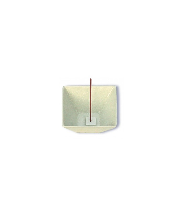 Incensario en forma de cuenco de porcelana
Made in : Japan
Medidas : 10 cm x 6 cm x 10 cm