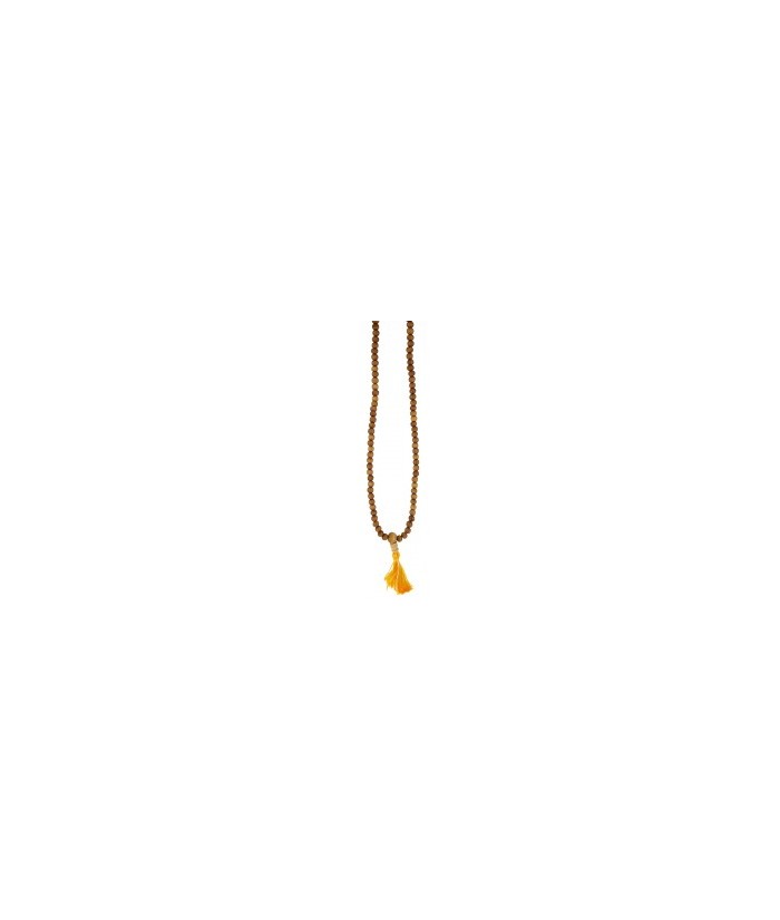108 cuentas 5 mm. Madera de Sándalo.
Made in : Nepal
Mala en sánscrito significa guirnalda de flores. Los malas o rosarios se