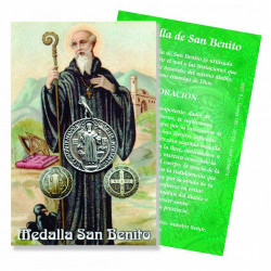 AMULETO San Benito
Este amuleto reproduce fielmente las antiguas medallas de San Benito donde aparece, rodeando la figura del 